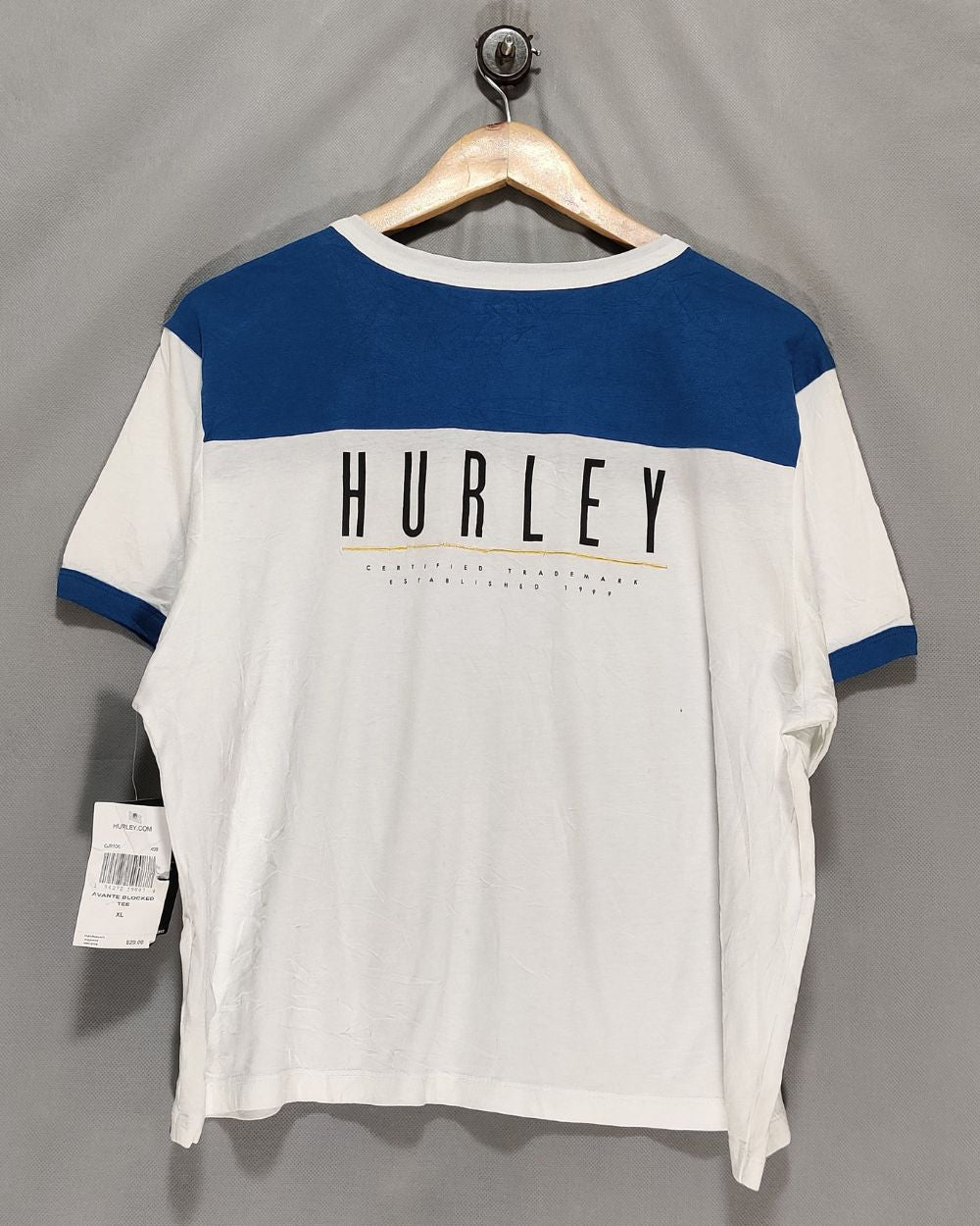 Hurley White Cotton T Shirt For Women XL