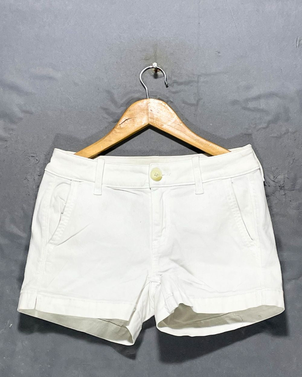 American Eagle White Jeans Short For Women Small