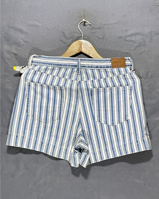 American Eagle Blue Jeans Short For Women Medium