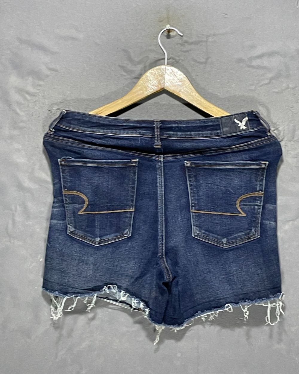 American Eagle Blue Jeans Short For Women Medium