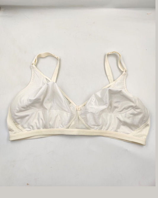 Thrift Queen White Bra For Women L