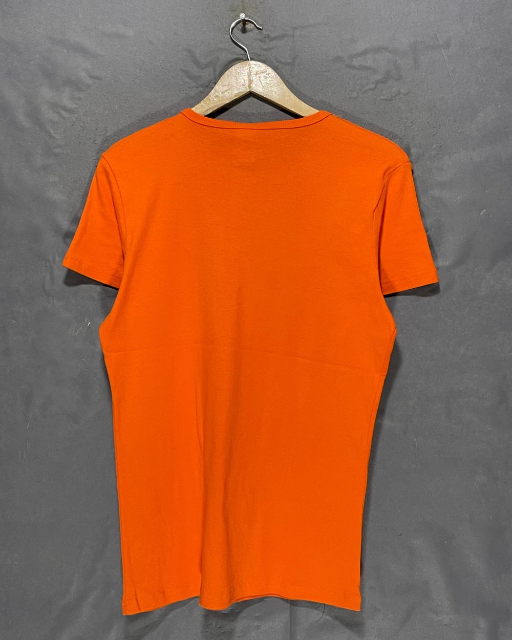 Genuine Merchandise Orange Cotton T Shirt For Women L | ThriftQueen.pk