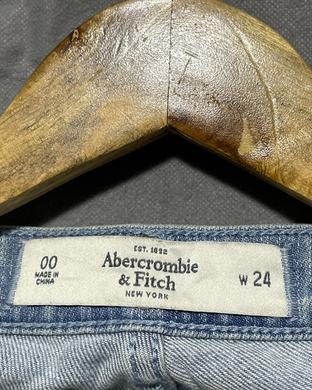 Abercrombie & Fitch Blue Jeans For Women Medium