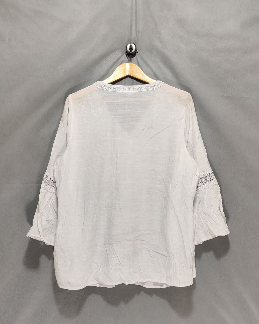 Counterparts White  For Women Crop Top XL