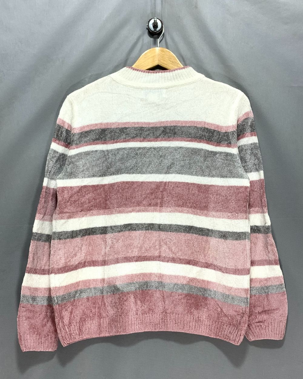 Alfred Dunner White Sweatshirt For Women Small