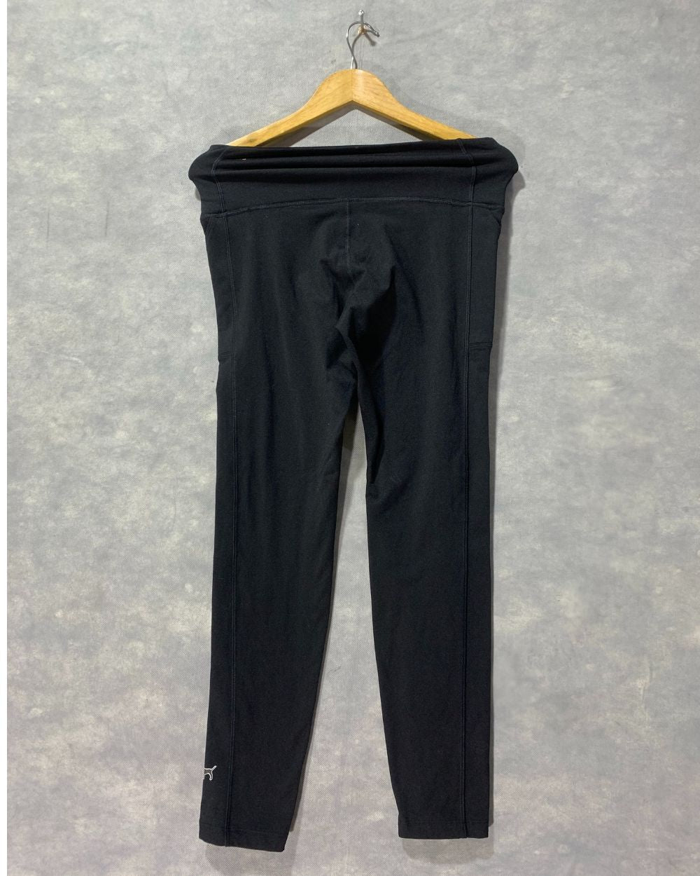 Pink Cozy Black Sport Gym tights For Women