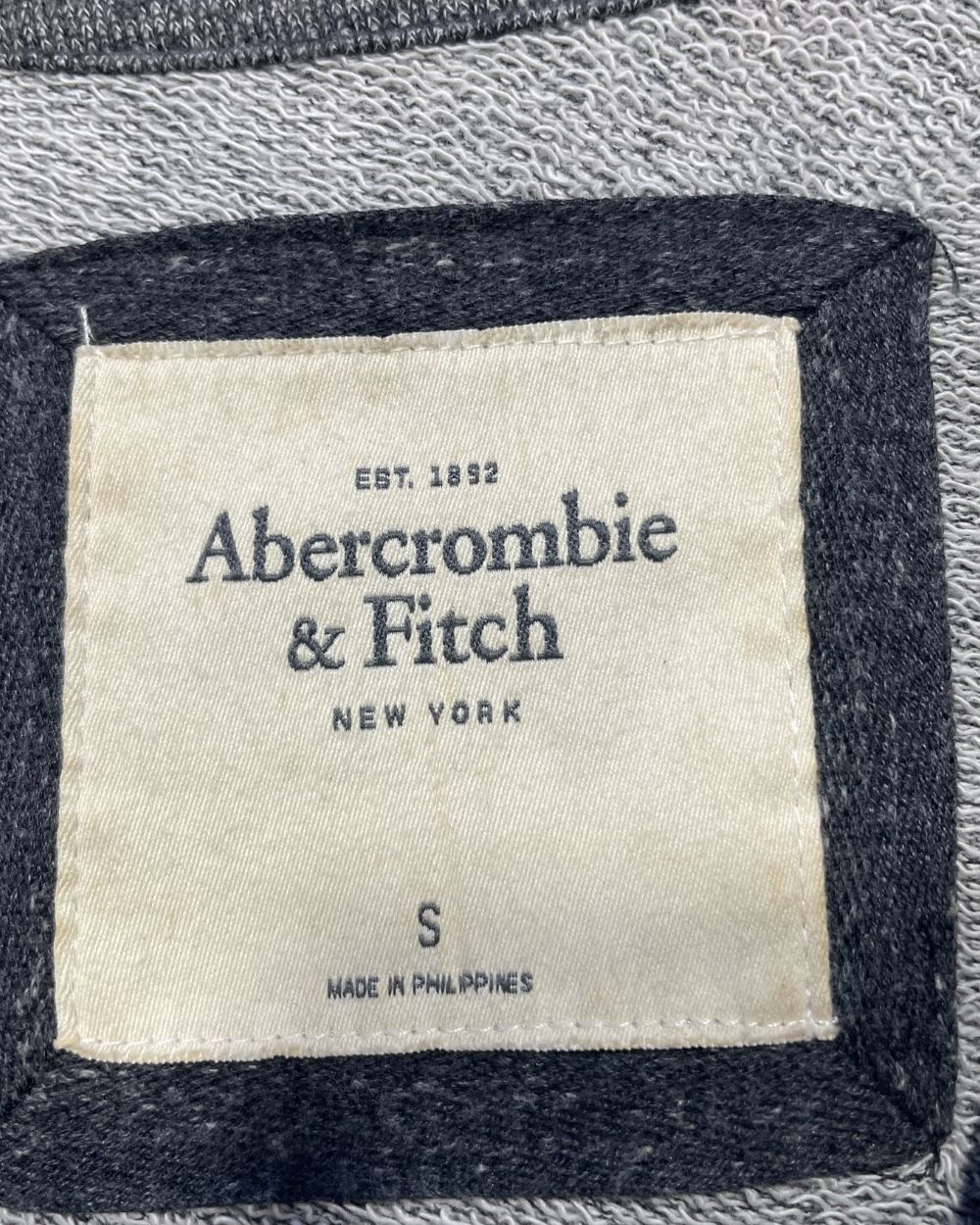 Abercrombie & Fitch Sweatshirt For Women Small
