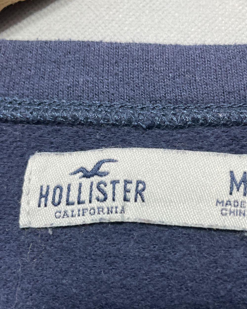 Hollister Sweatshirt Women Medium