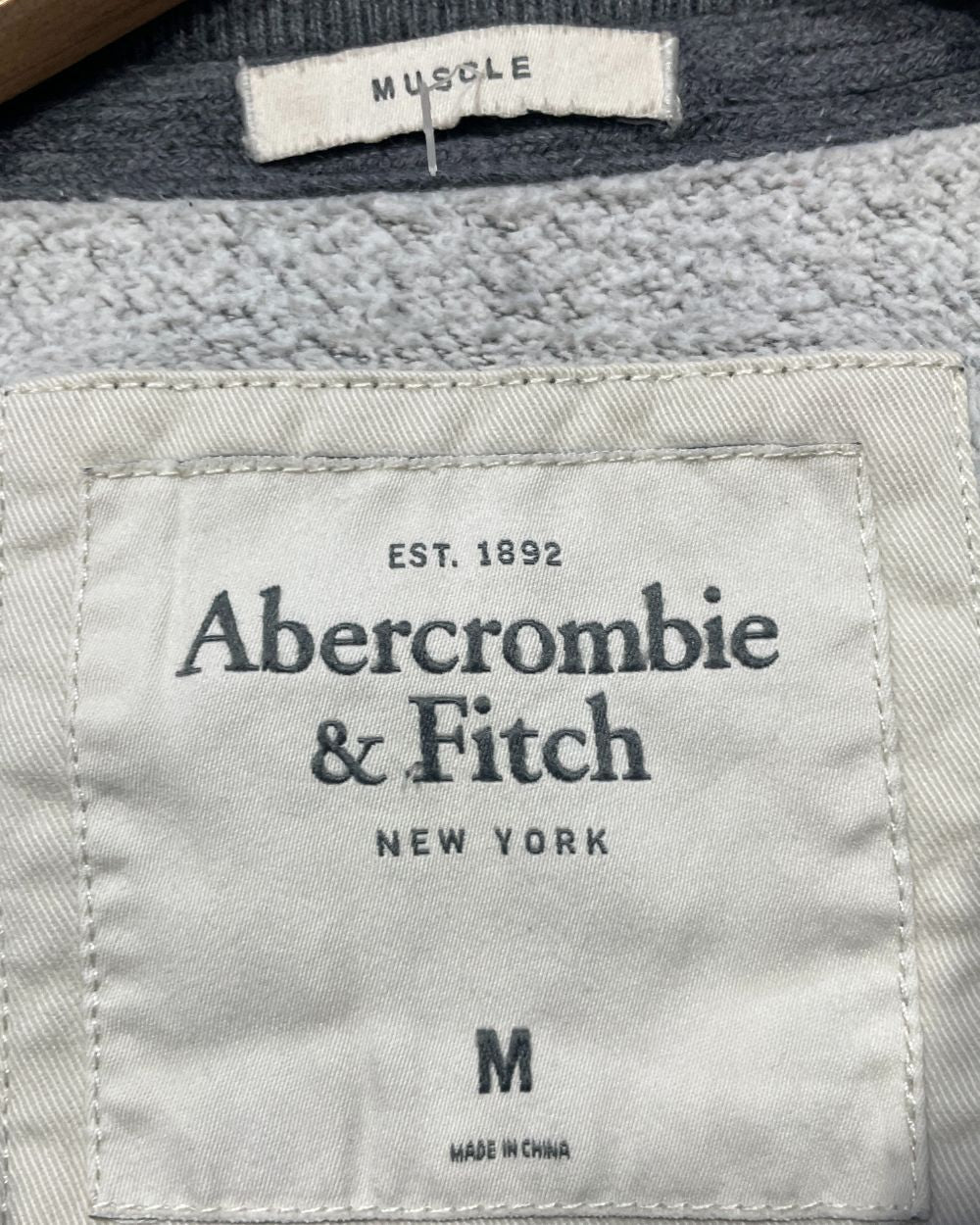 Abercrombie & Fitch Sweatshirt Women Medium