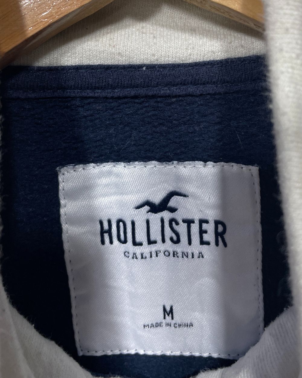 Hollister Sweatshirt Women Medium