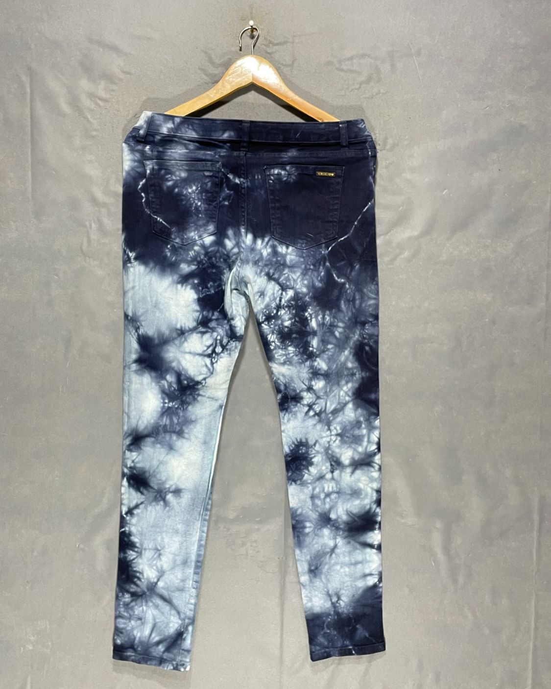 Michael Kors Blue Jeans For Women Large | ThriftQueen.pk