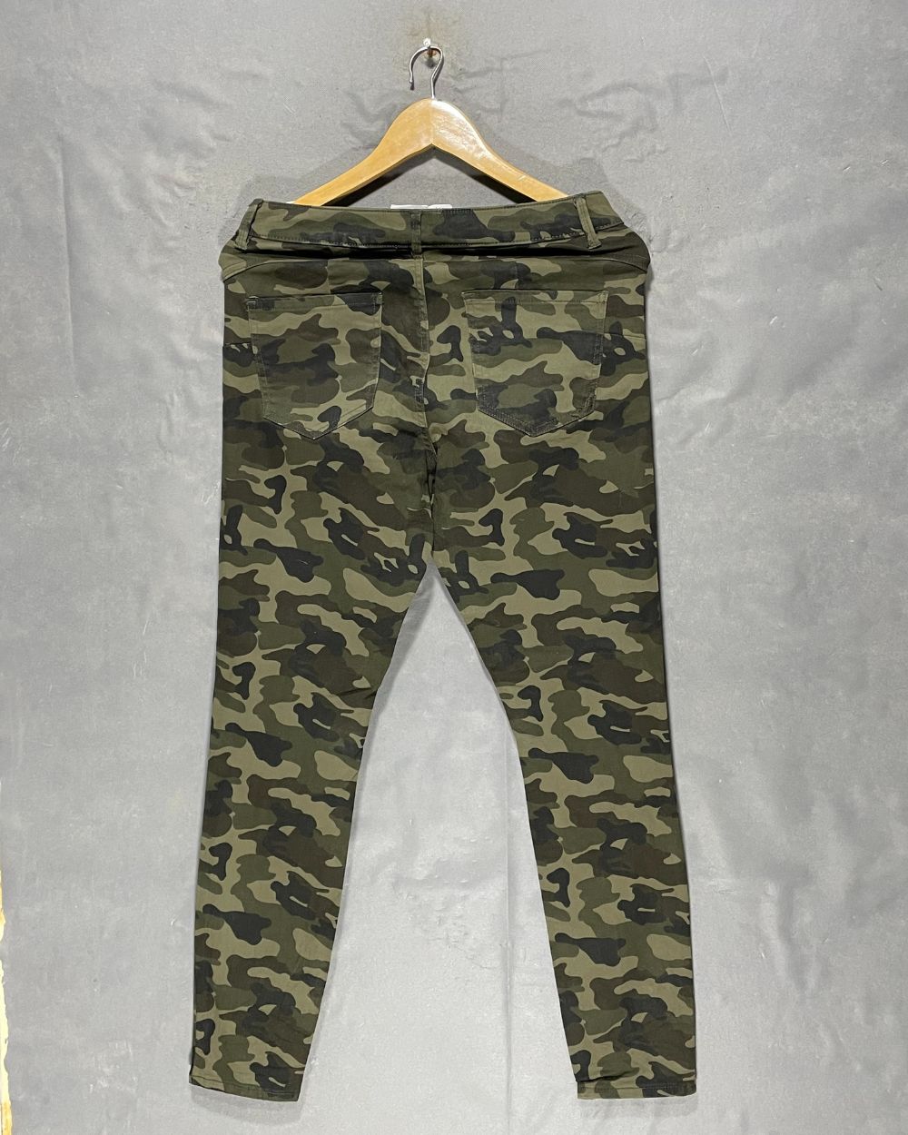 RIO Camouflage Jeans For Women M | ThriftQueen.pk