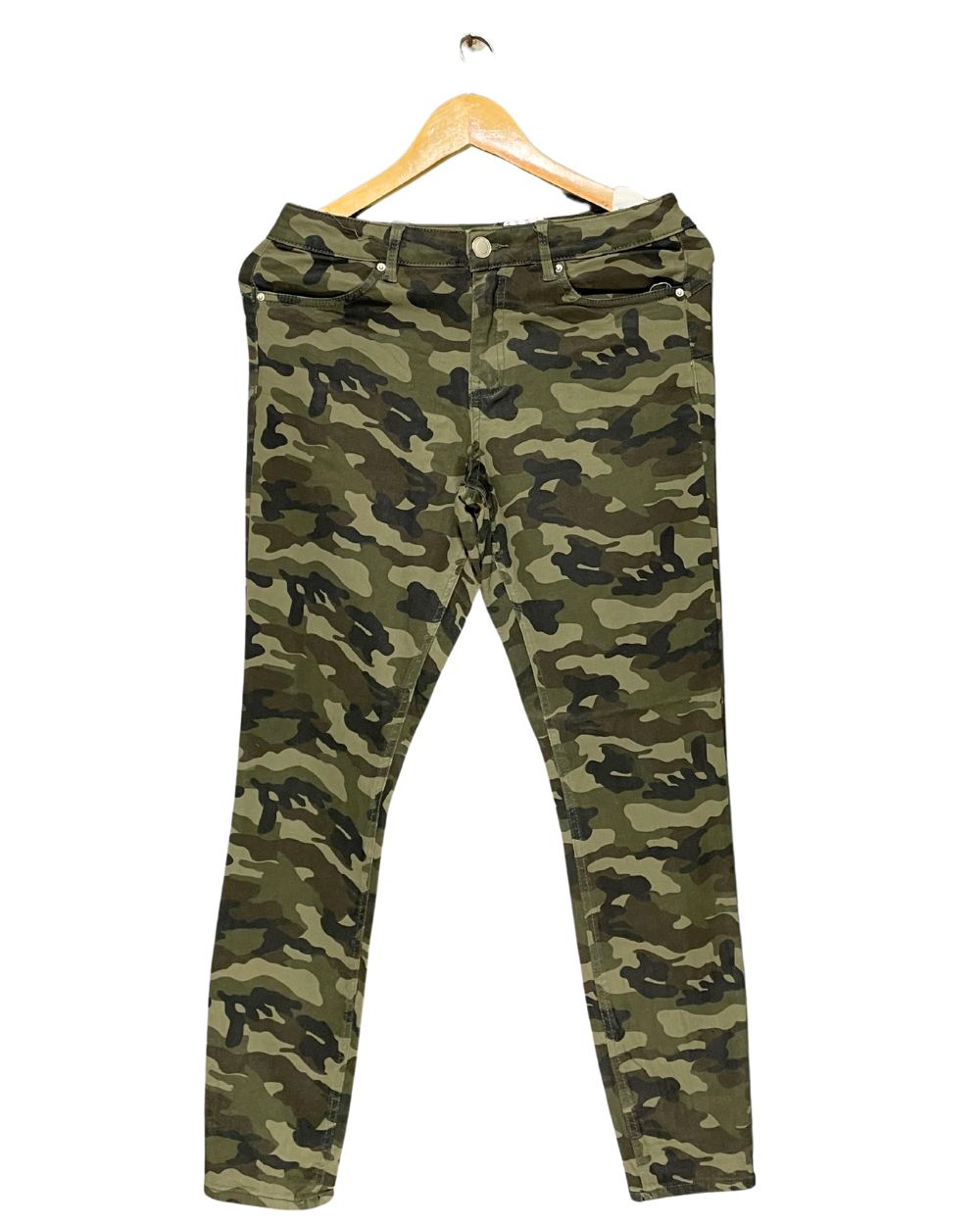 RIO Camouflage Jeans For Women M | ThriftQueen.pk