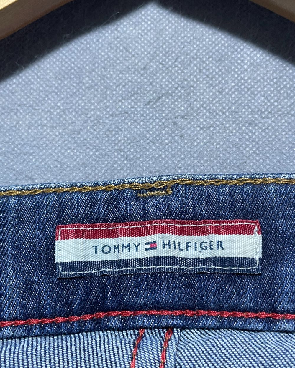 Tommy Hilfiger Blue Jeans For Women XL | ThriftQueen.pk