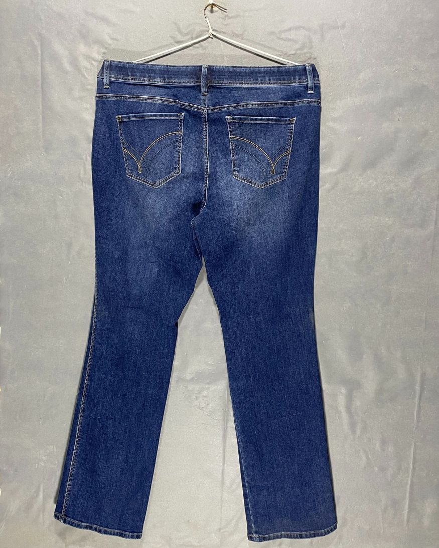 Red River Blue Jeans For Women Large | ThriftQueen.pk