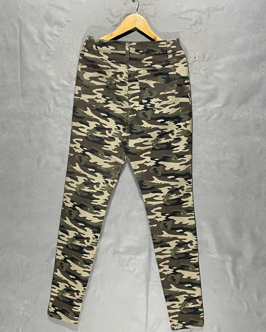 No Boundaries Camouflage Cotton Jeans For Women XS | ThriftQueen.pk