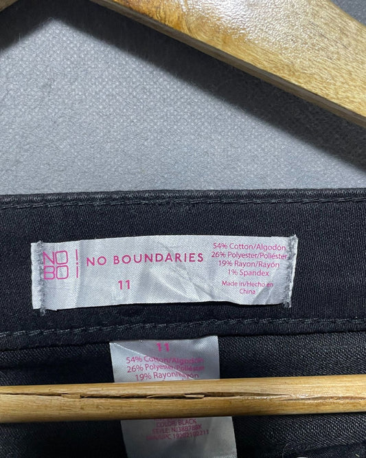 No Boundaries  Black Jeans For Women M