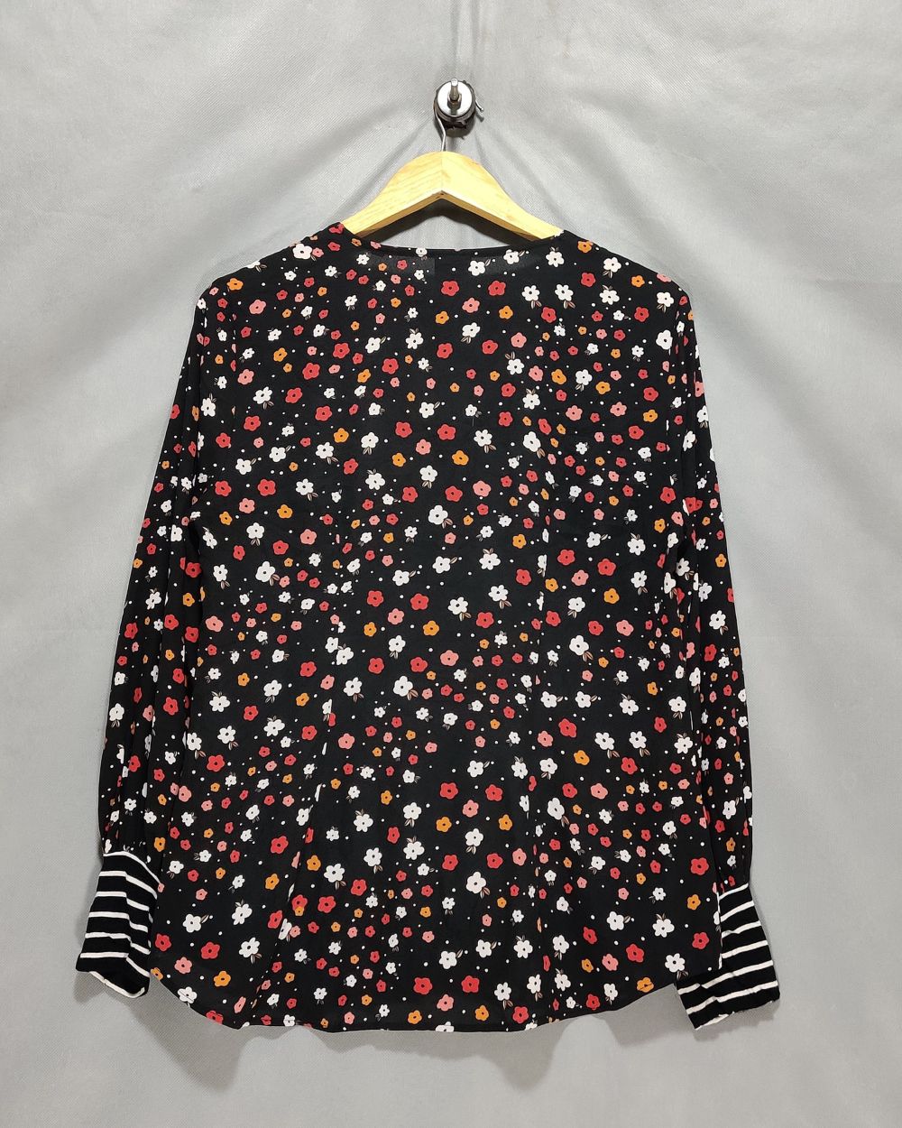 Cabi Black For Women Crop Top M