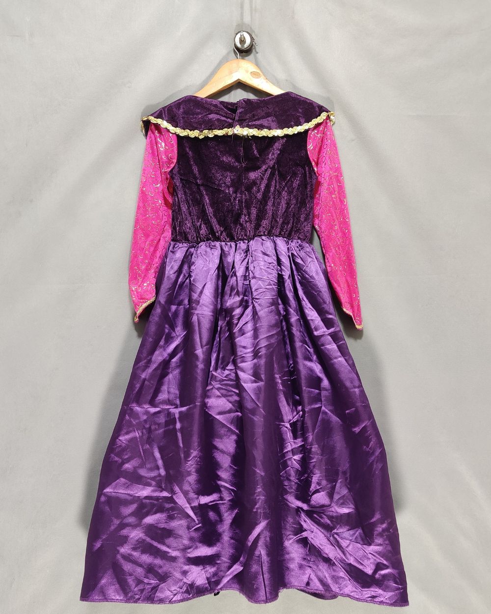 Thrift Queen Purple Colour For Women Dresses M