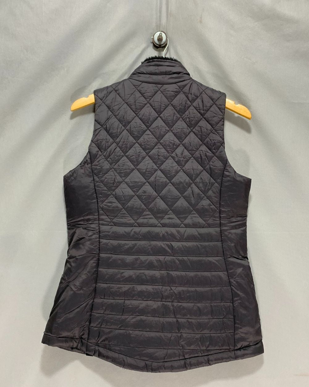 Mondetta Black Vest Jacket For Women S