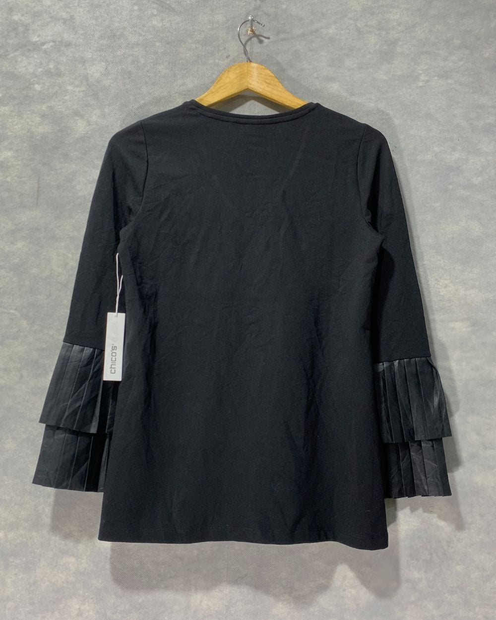 Chico's Sweater For Women Size Small