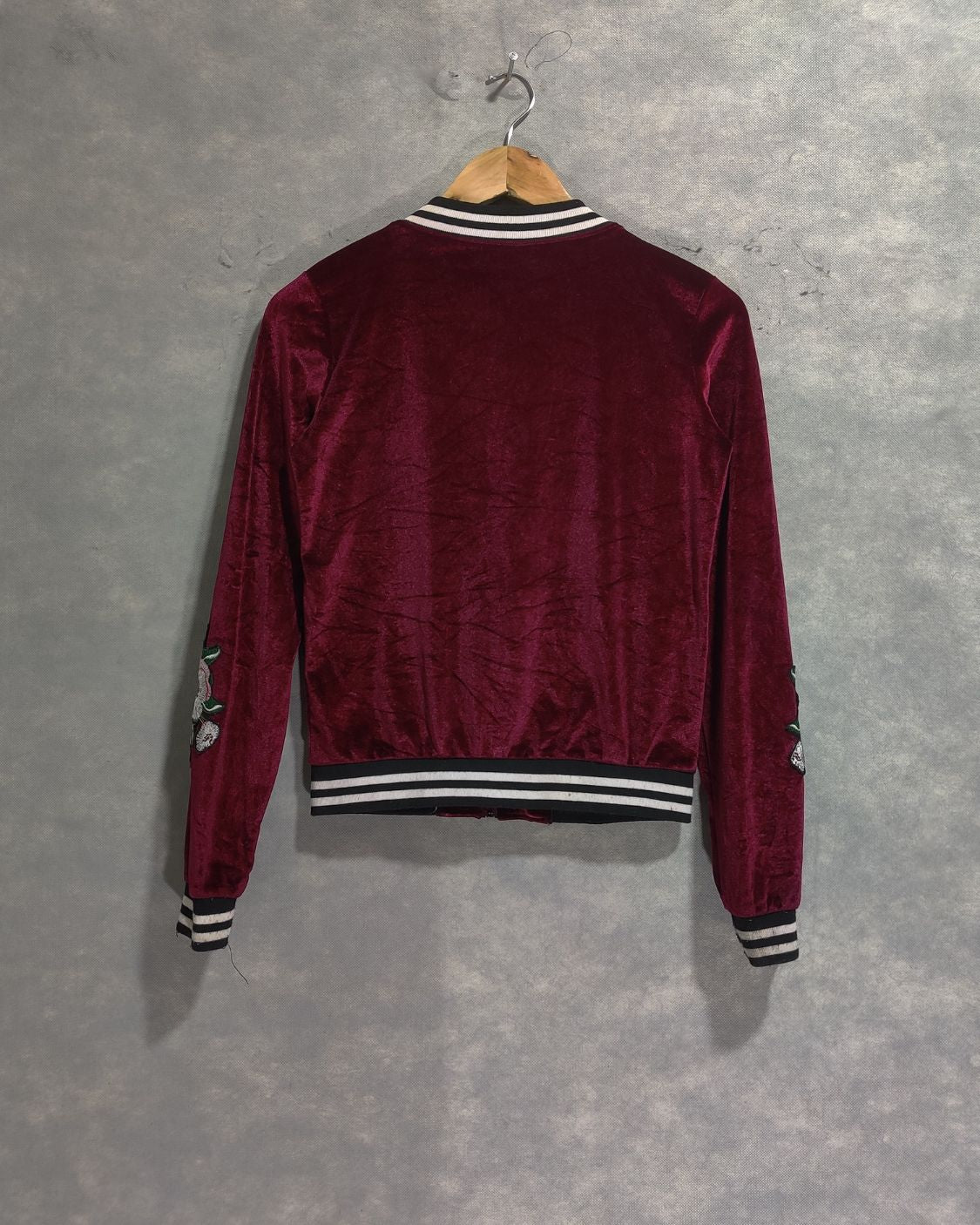 Thrift Queen Jacket For Women X Small