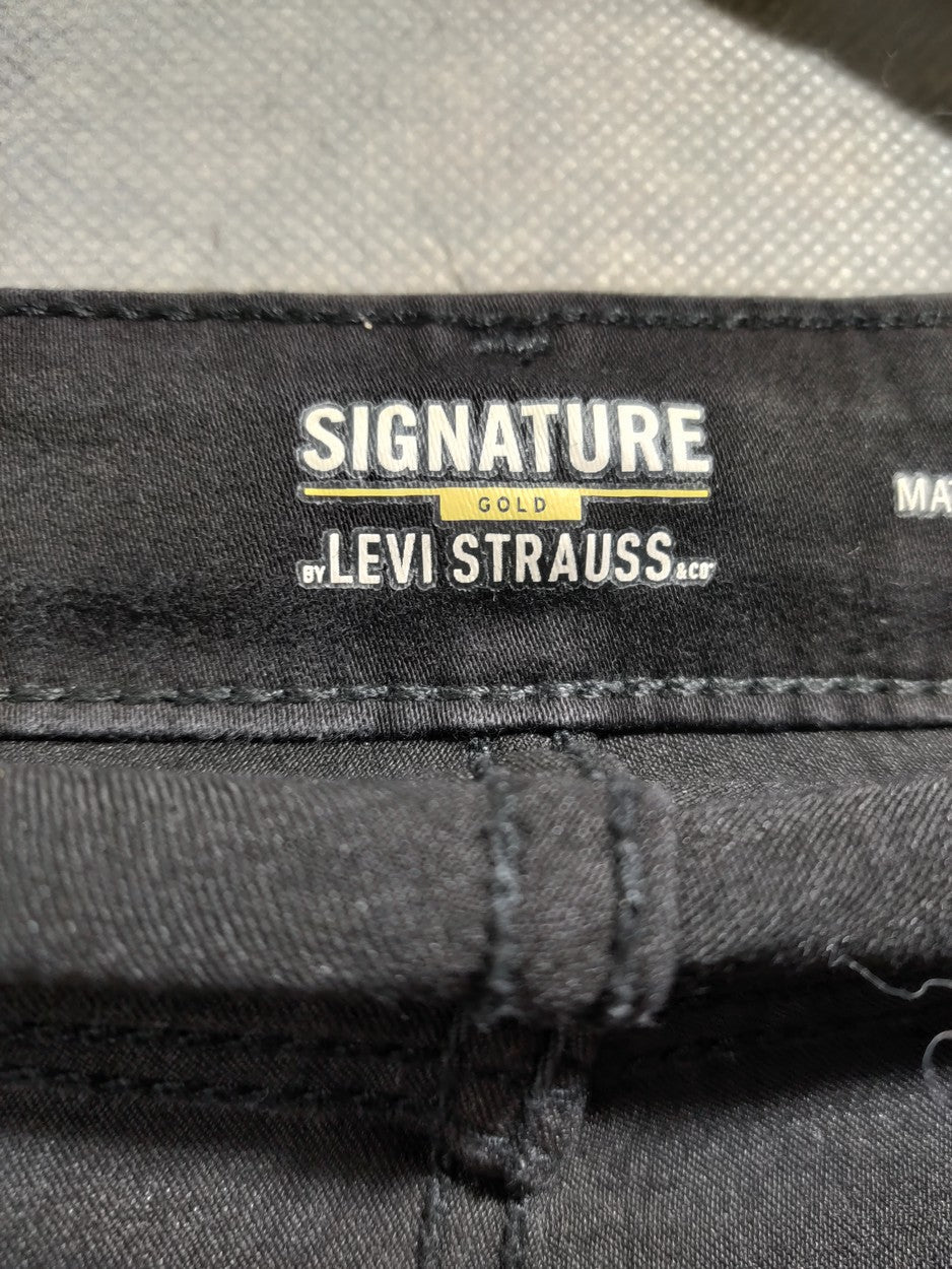 Signature Brand For Women Jeans Pant Ljo853