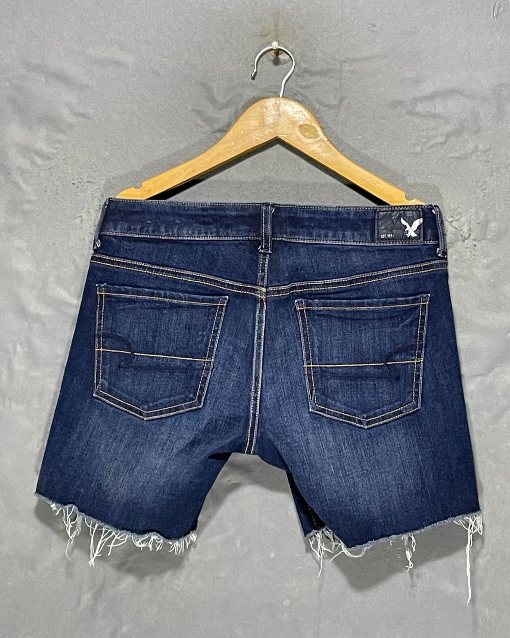 American Eagle Blue Jeans Short For Women Medium