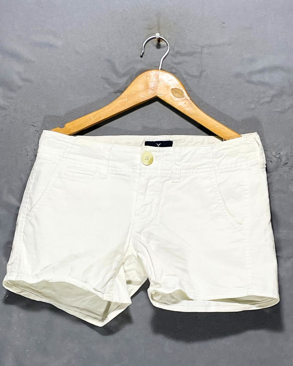American Eagle White Jeans Short For Women Small