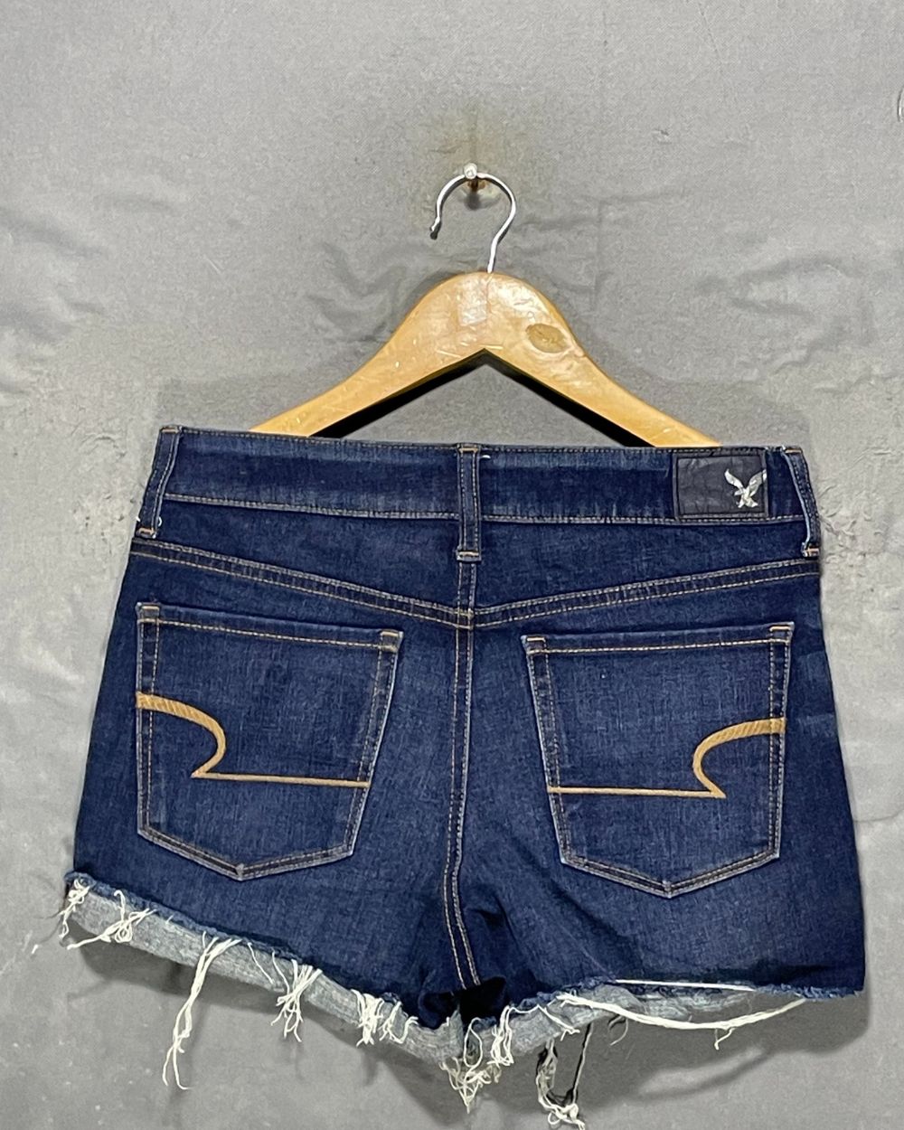 American Eagle Blue Jeans Short For Women Medium