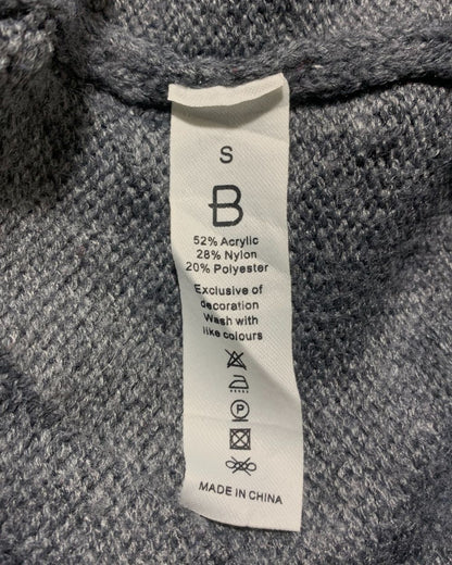 ThriftQueen Gary Sweatshirt For Women Medium