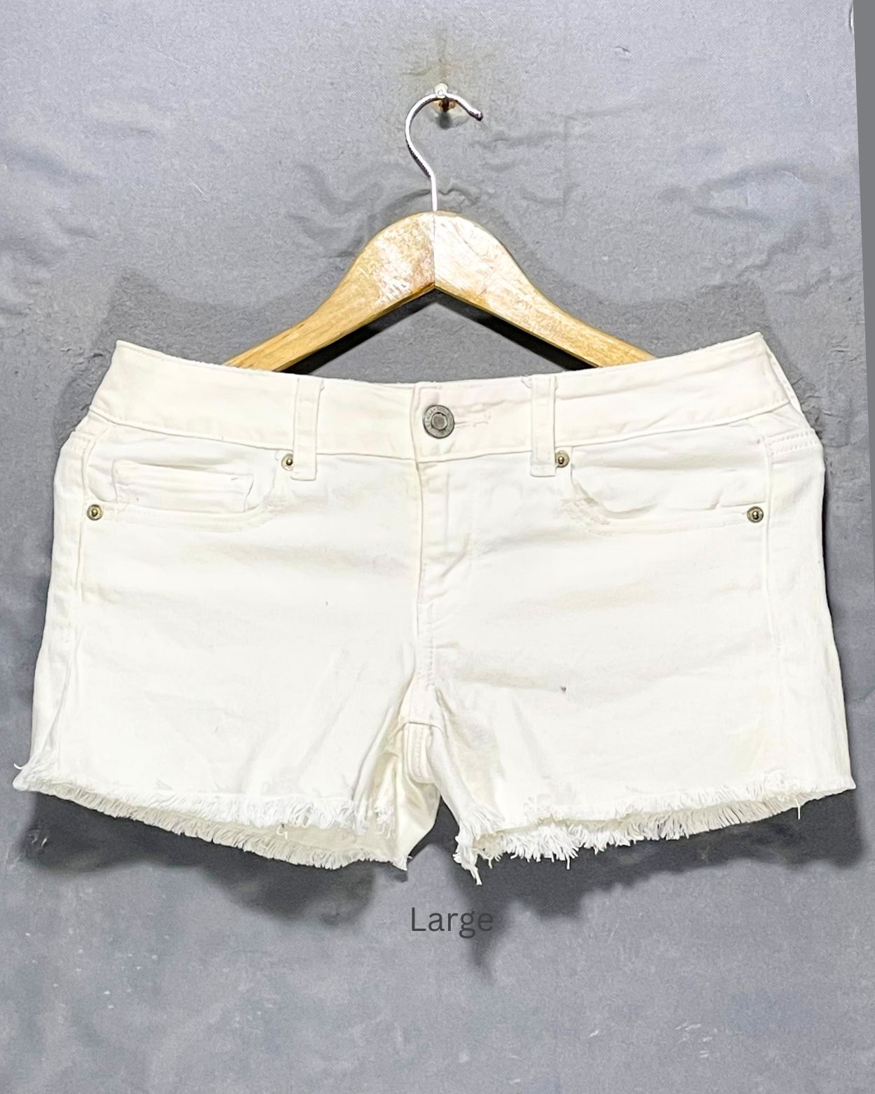 American Eagle White Jeans Short For Women Large