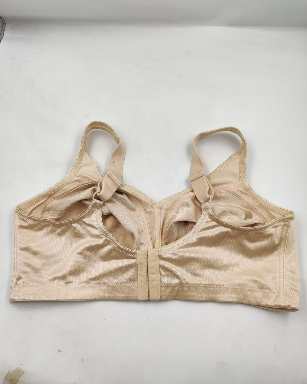 Under Score Cream Bra For Women XXL