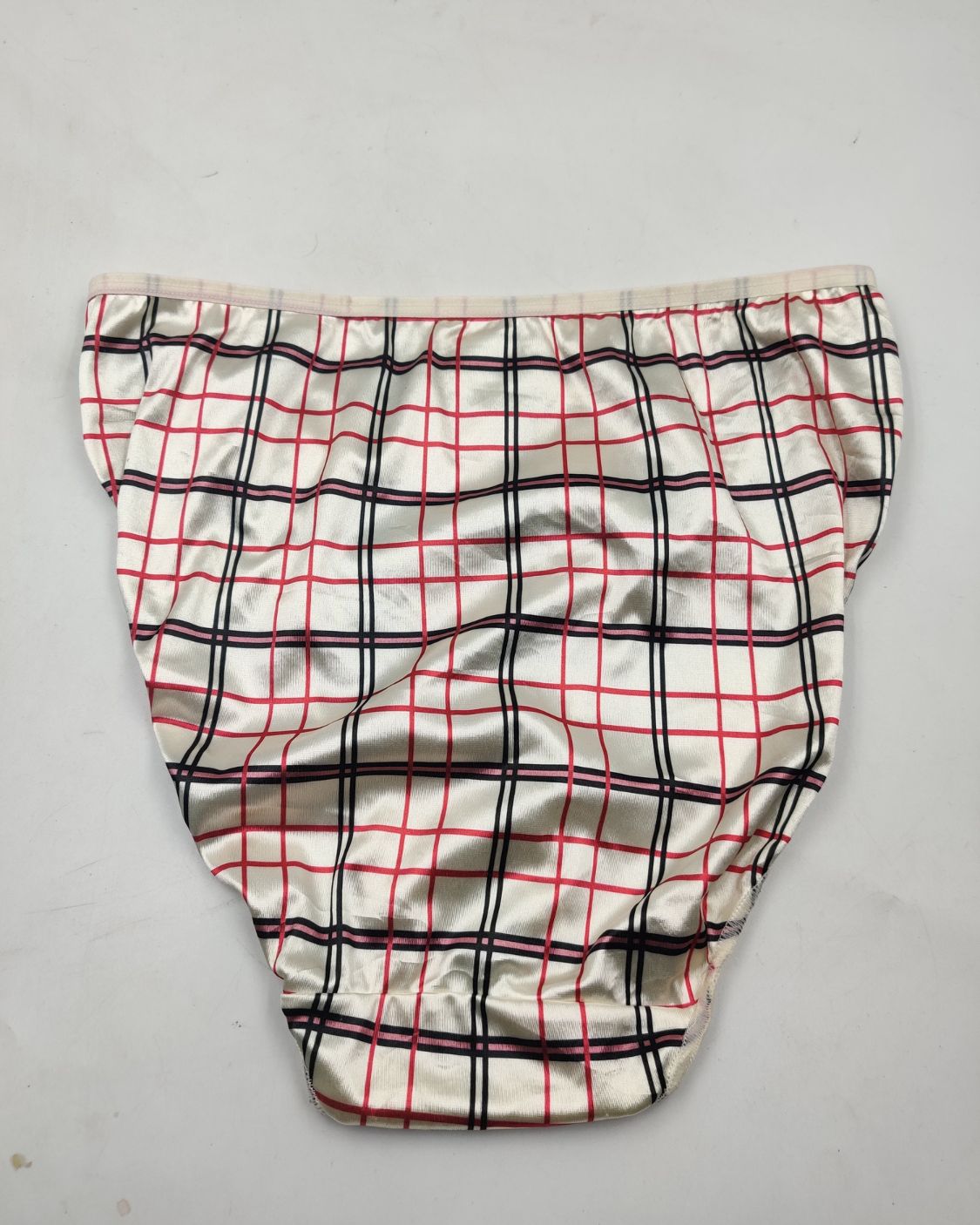 Hanes Cream Underwear Women L