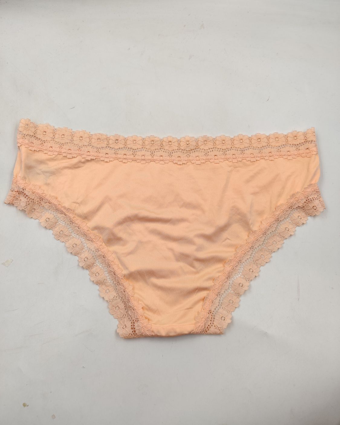 Thrift Queen Cream Underwear Women XL