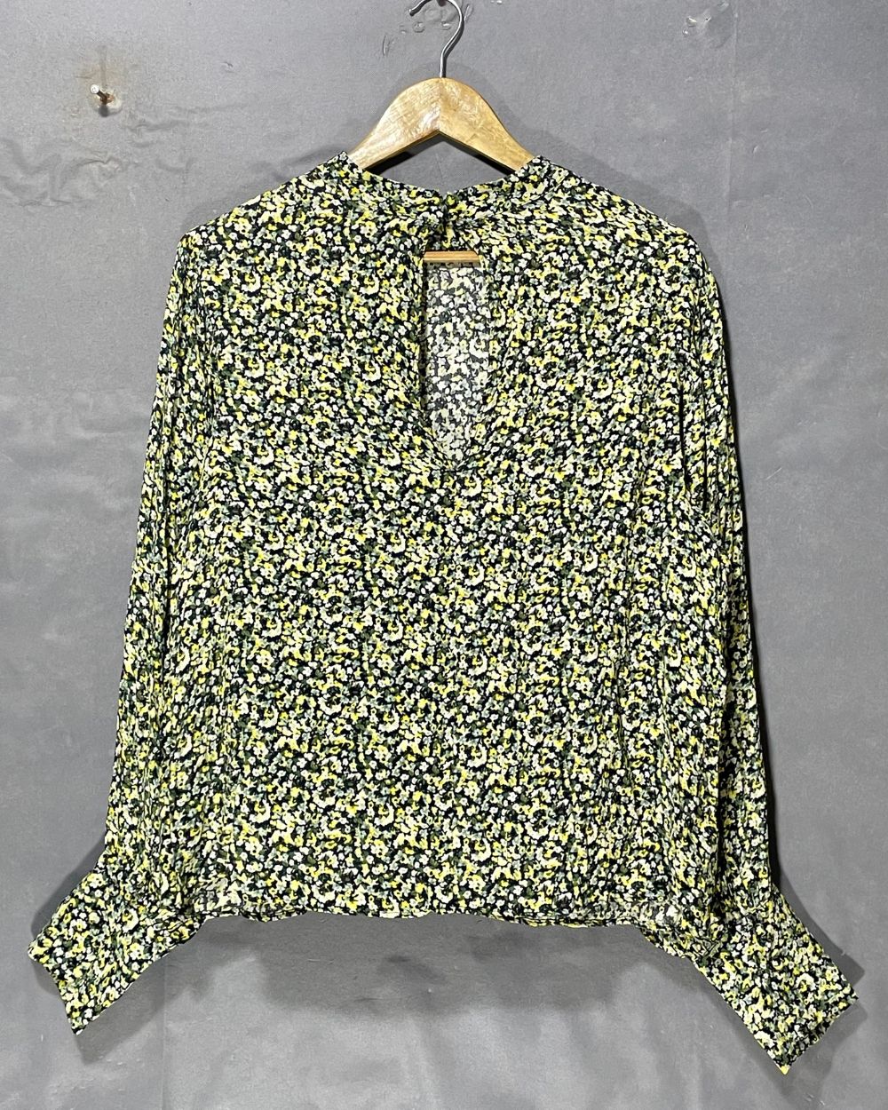 H&M Green Polyester For Women Tops Large