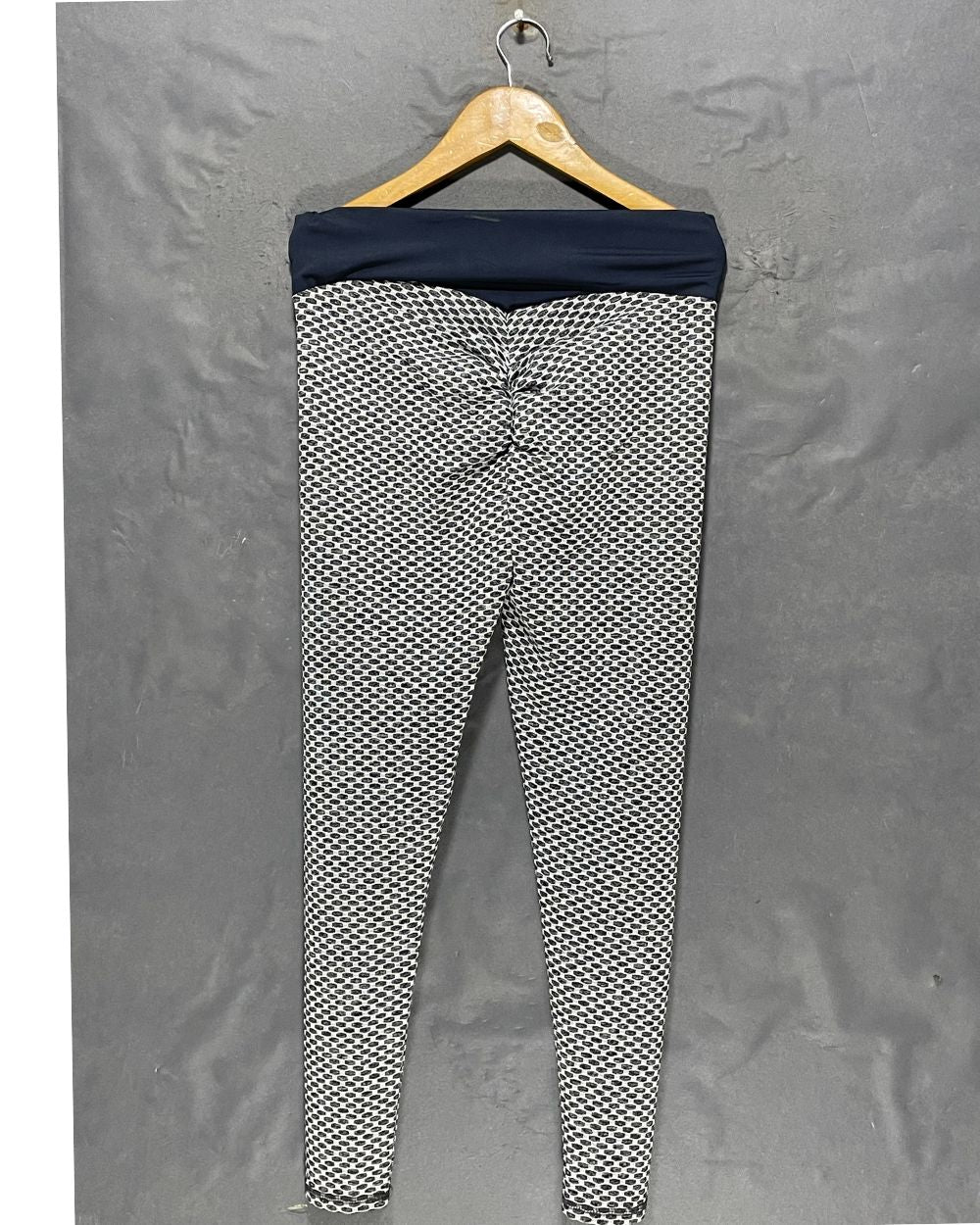 Thrift Queen Gray Sport Gym tights For Women Medium