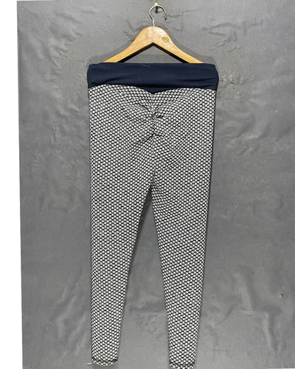 Thrift Queen Gray Sport Gym tights For Women Medium