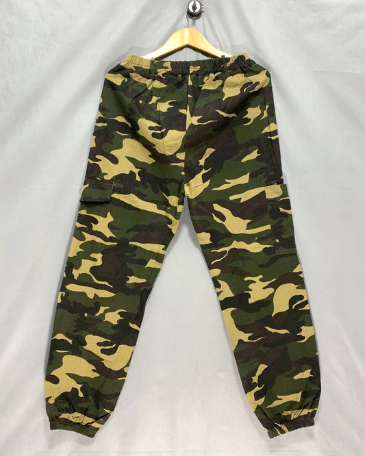 Preloved Labels Camouflage Jeans For Women Medium