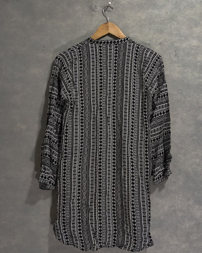 Thrift Queen For Women Top Small