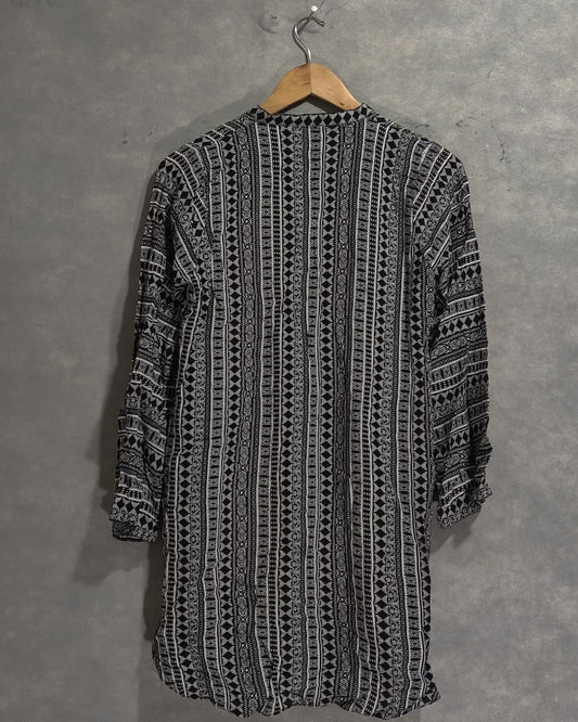 Thrift Queen For Women Top Small