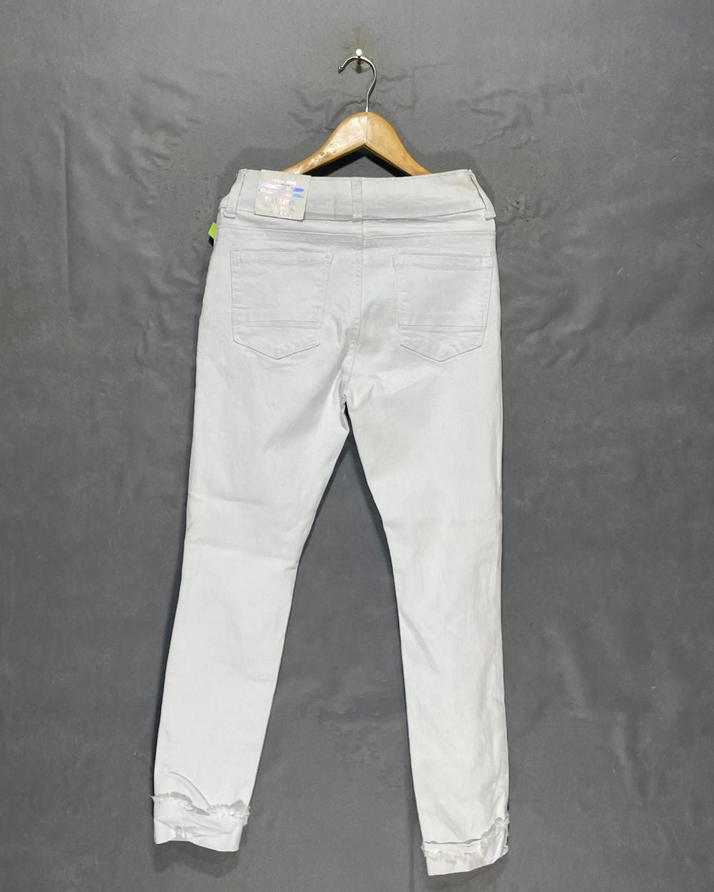 Blue Savvy White Jeans For Women S | ThriftQueen.pk