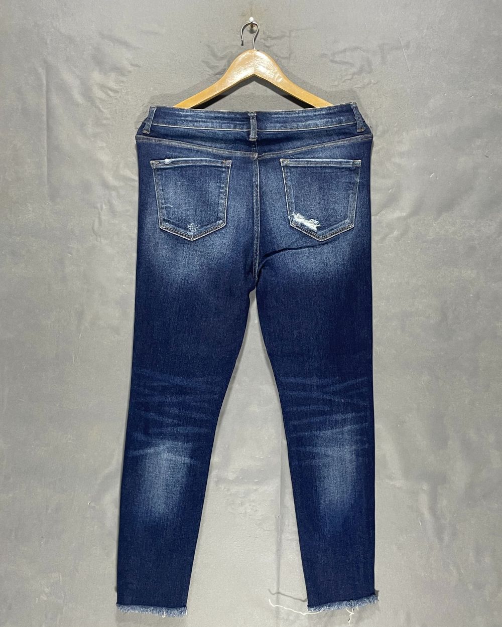 Vervet Blue Jeans For Women L | ThriftQueen.pk