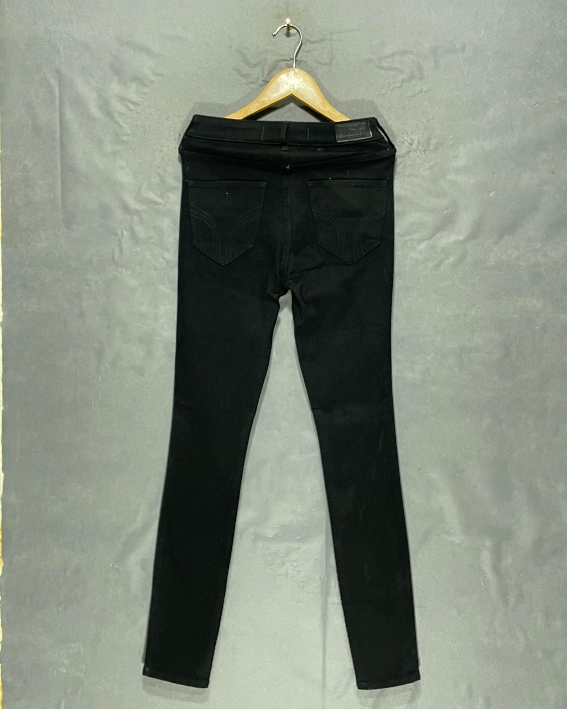 Hollister Black Jeans For Women XS | ThriftQueen.pk