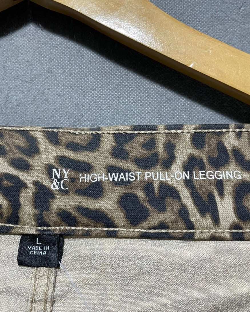 NY & C Leopard Print Cotton Jeans For Women X Large | ThriftQueen.pk