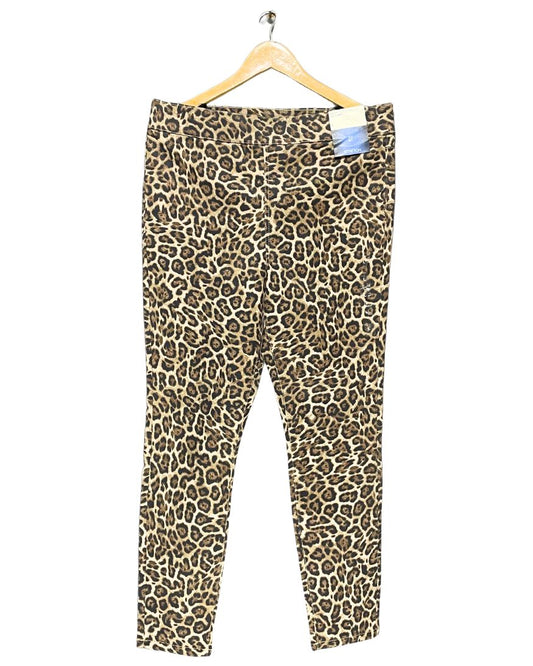 NY & C Leopard Print Cotton Jeans For Women X Large | ThriftQueen.pk