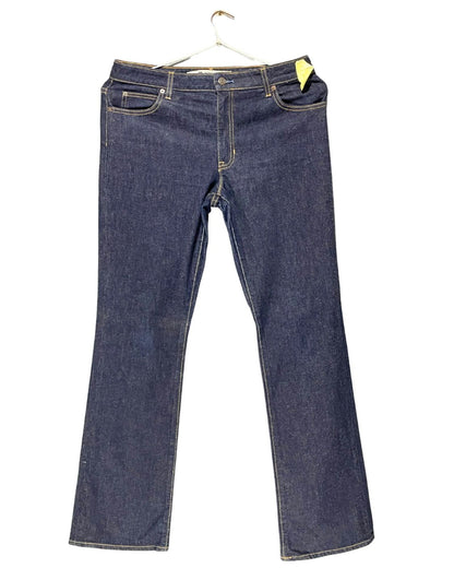 Gap Blue Jeans For Women Large | ThriftQueen.pk