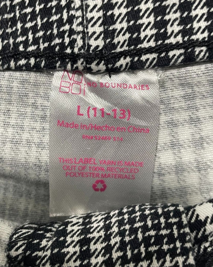 No Boundaries Black Cotton Jeans For Women X Large | ThriftQueen.pk