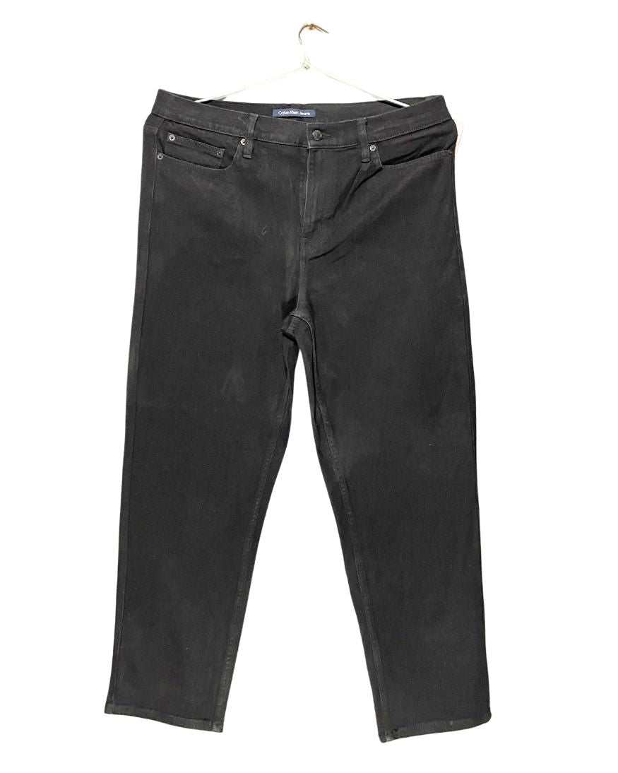 Calvin Klein Black Jeans For Women X Large | ThriftQueen.pk