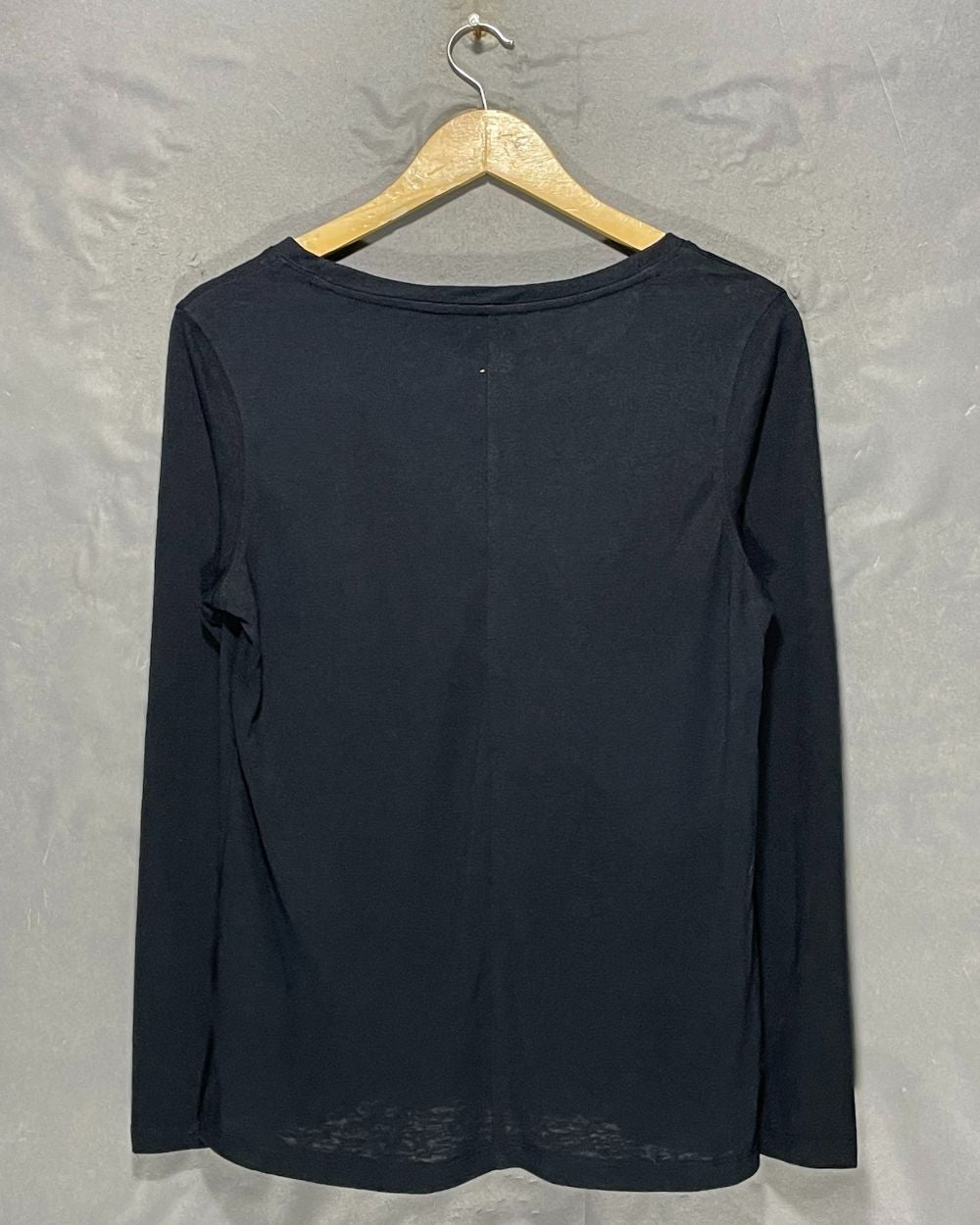 Gap Black Cotton T Shirt For Women S | ThriftQueen.pk
